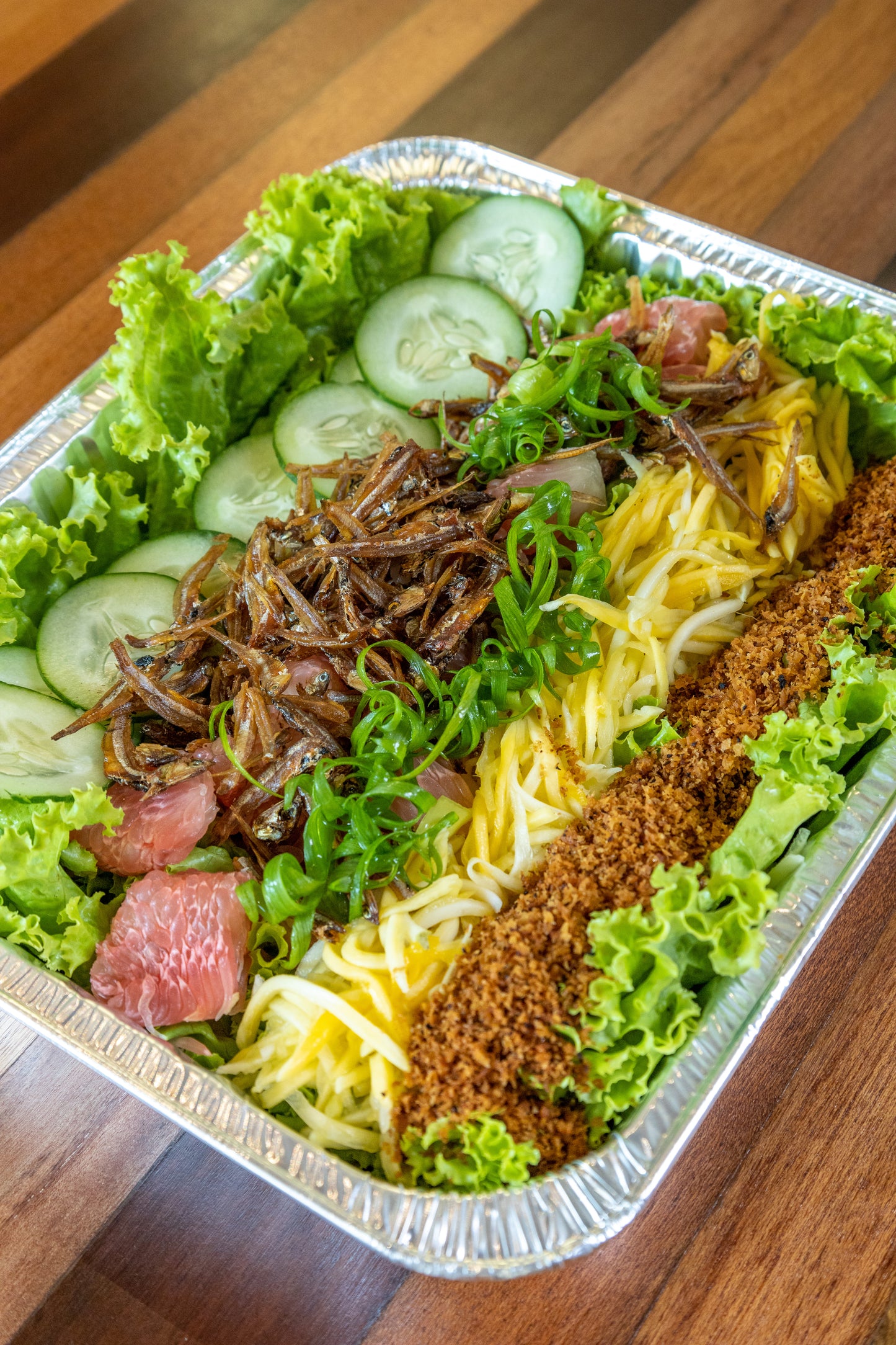 Pomelo’t Manggang Hilaw Salad with Dilis