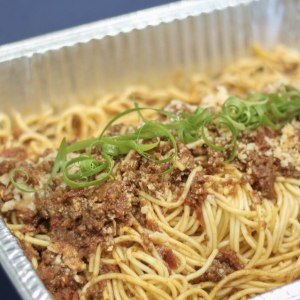 8-hour Spaghetti Bolognese Party Tray (8-10 pax)